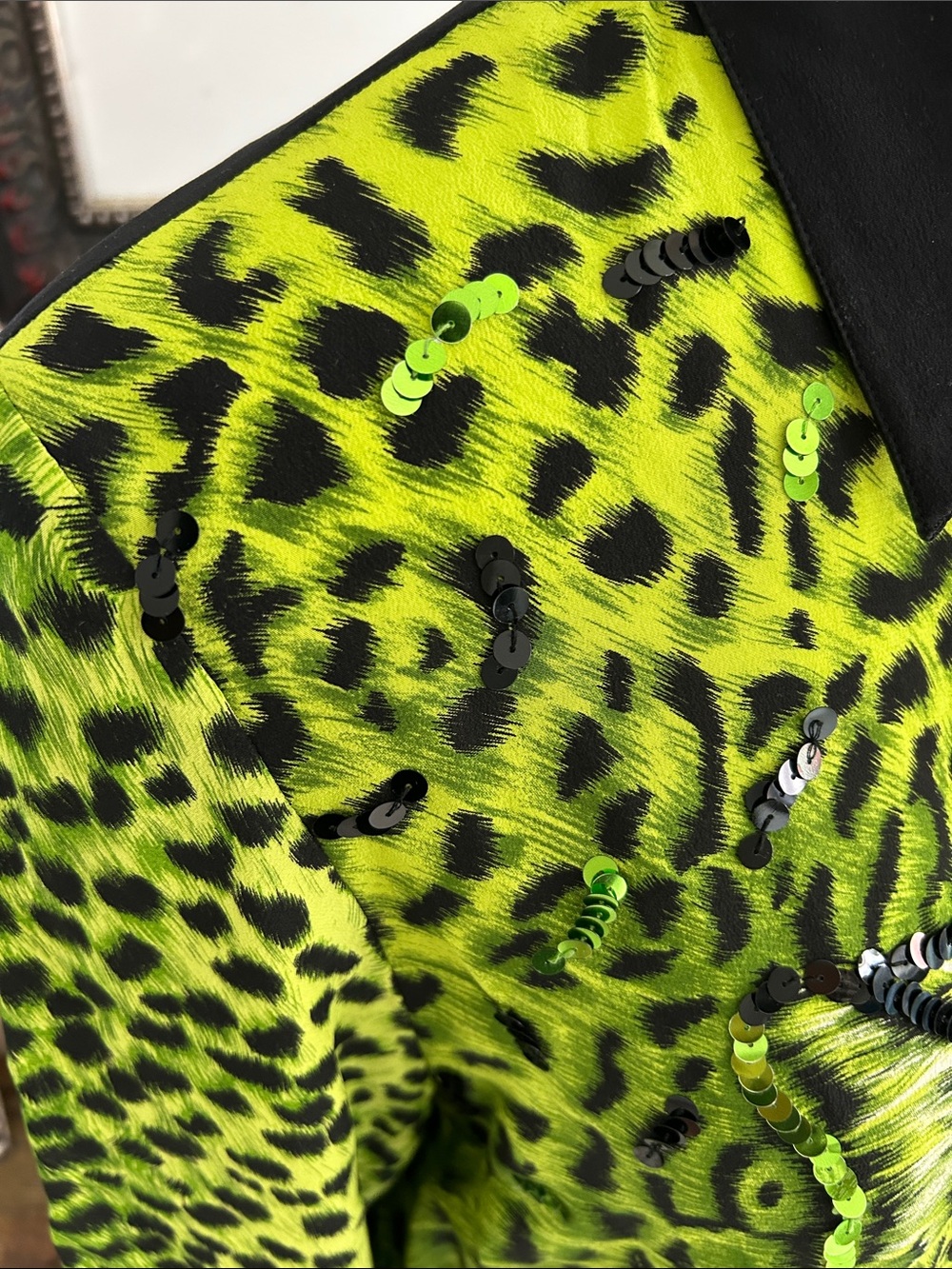 Vintage Diane Gilman neon green silk, a leopard sequin button down blouse M - Picture 8 of 13